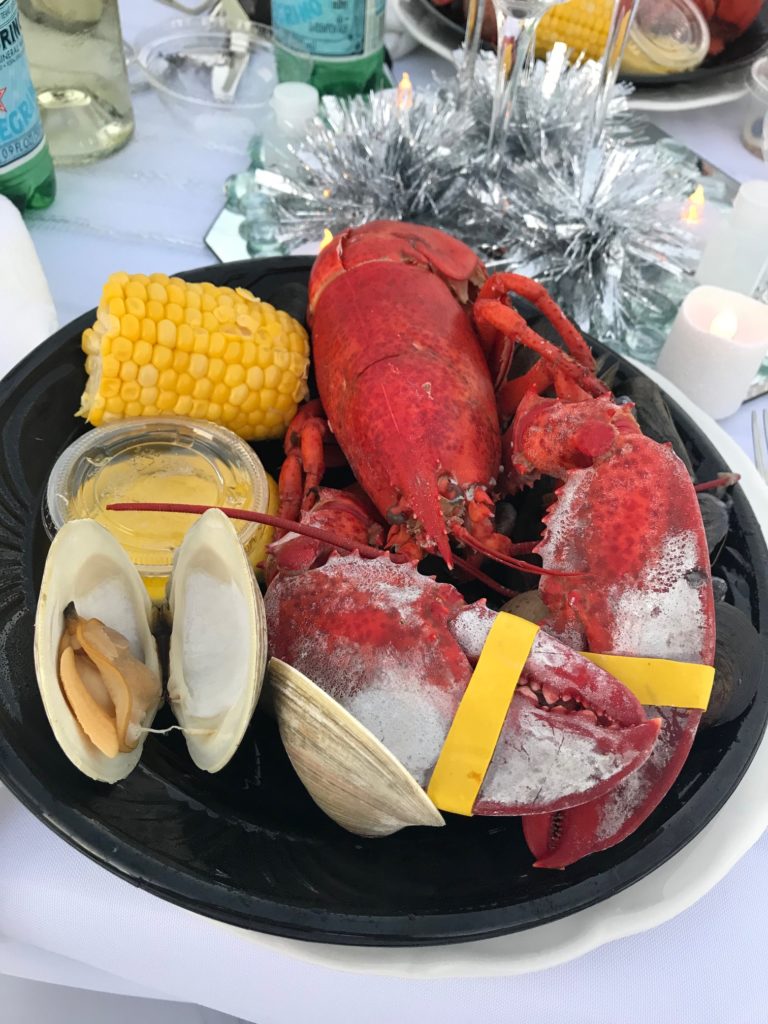 #dinerenblanc #DEBLongIsland2018 #dinerenblanclongisland #DEBLI #DEBLI2018 #longisland #newyork #allwhiteparty #secretlocation lobster, lobster bake, clam bake