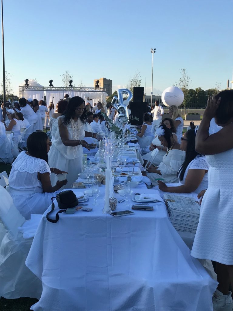 diner en blanc #DEBLongIsland2018 #dinerenblanclongisland #DEBLI #DEBLI2018 #longisland #newyork #allwhiteparty #secretlocation